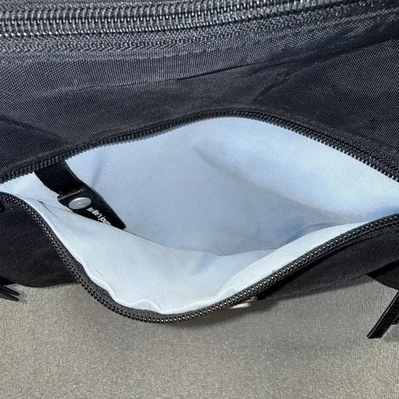 Baggallini Everyplace Crossbody Black Nylon Travel Purse Shoulder Bag Gray Lined - Picture 5 of 9